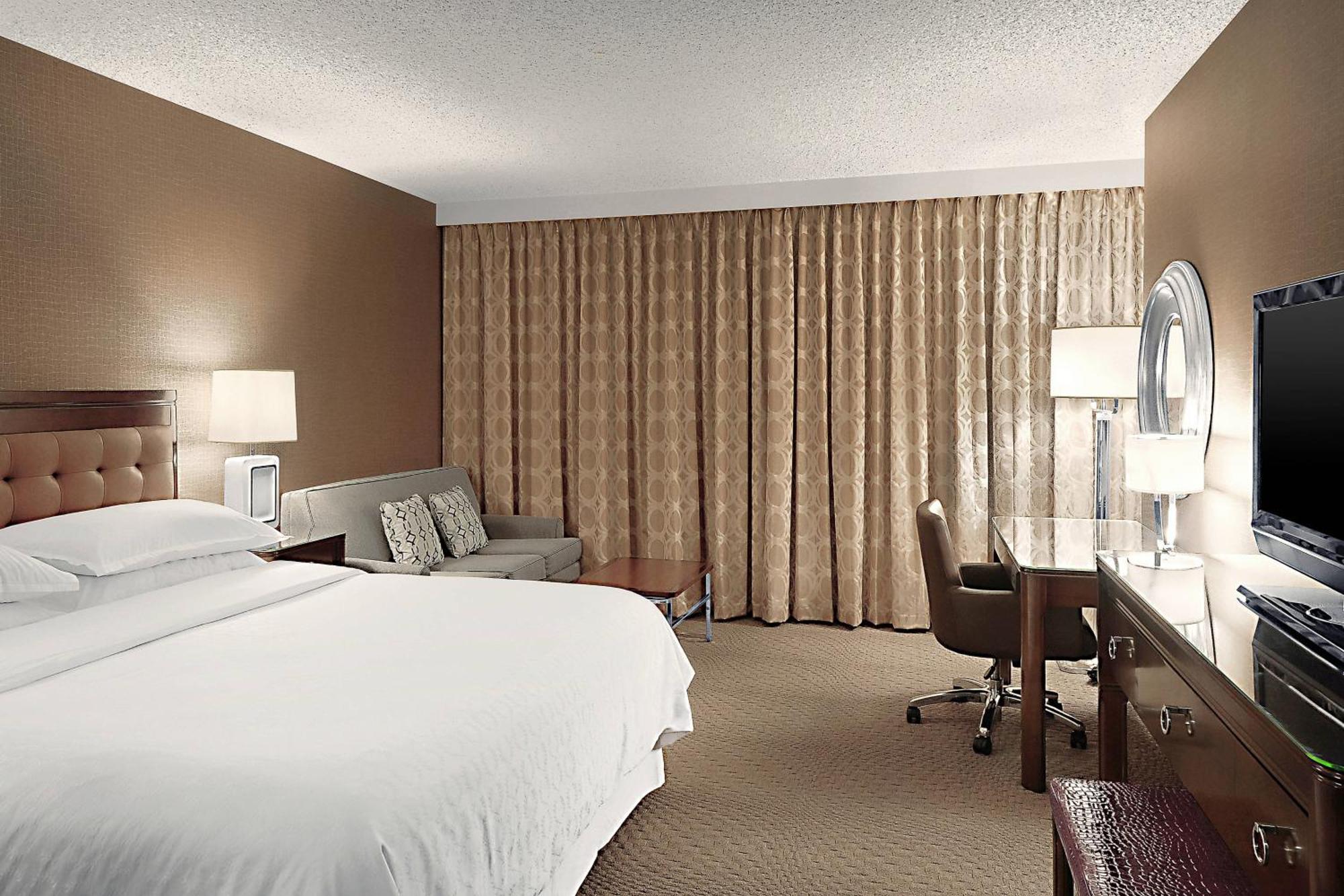 Sheraton Cavalier Saskatoon Hotel Ngoại thất bức ảnh